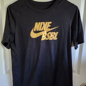 Nike tshirt